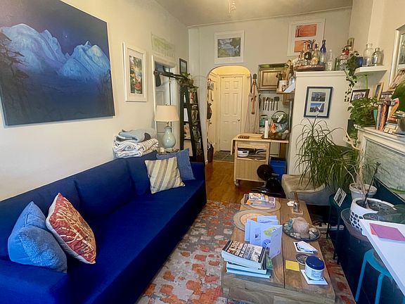 5th image of 335 W 76th St APT 4B