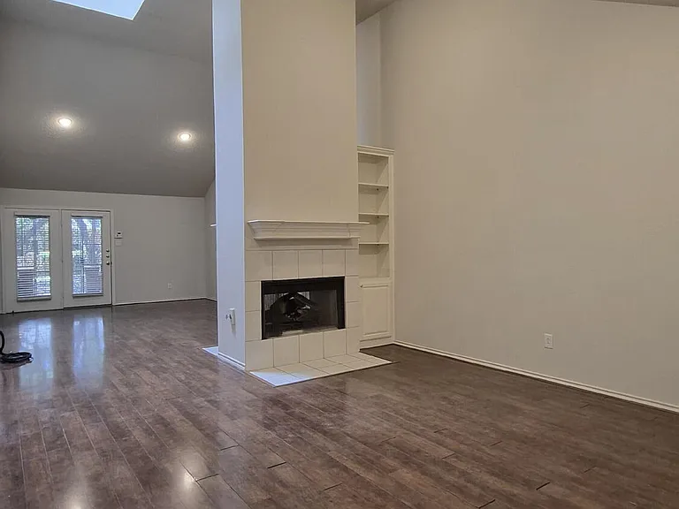 5704 York Ave — Photo 9