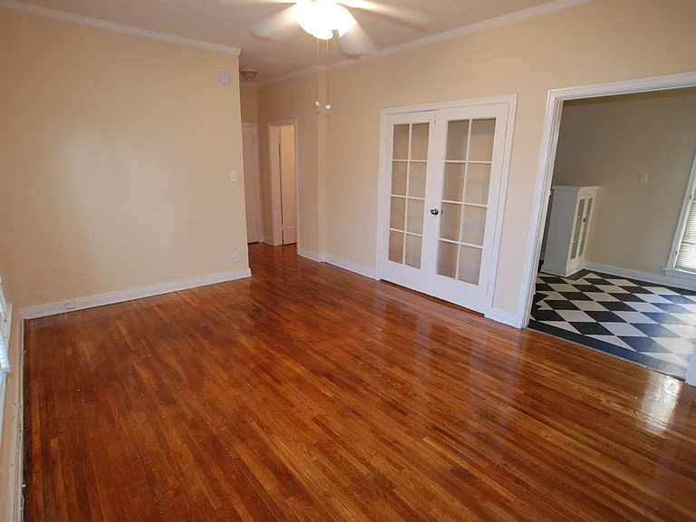 15Th - 2731 W. 15th Apts. — Photo 8