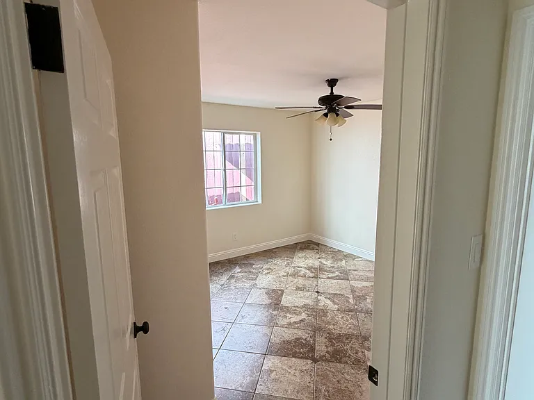 Third bedroom entrance