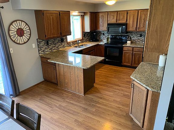 2nd image of 5600 Elk Cir