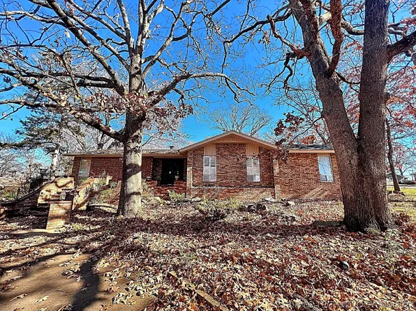 711 E Ross St, Tahlequah, OK 74464