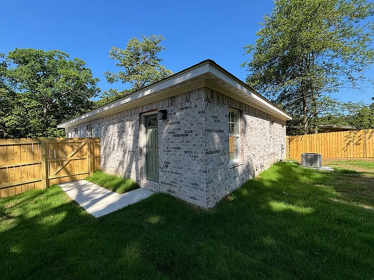 8 Southern Oaks Dr — Photo 6