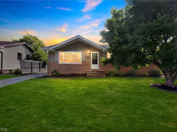 6895 Revere Rd, Parma Heights, OH 44130