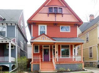 304 S Oak Park Ave, Oak Park, IL 60302