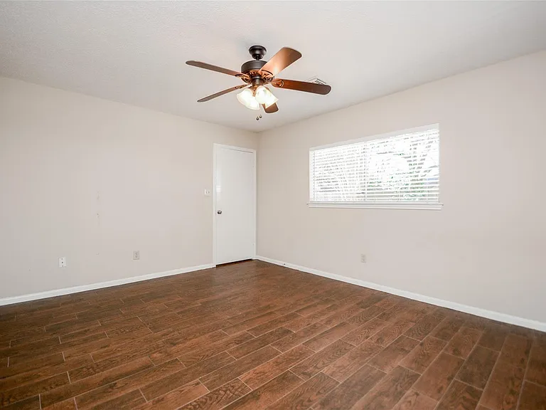19635 Westbridge Ln — Photo 24