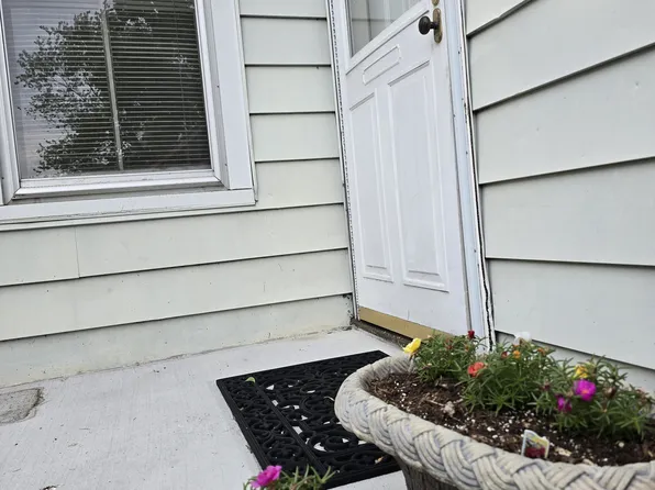 (undisclosed Address), Lititz, PA 17543
