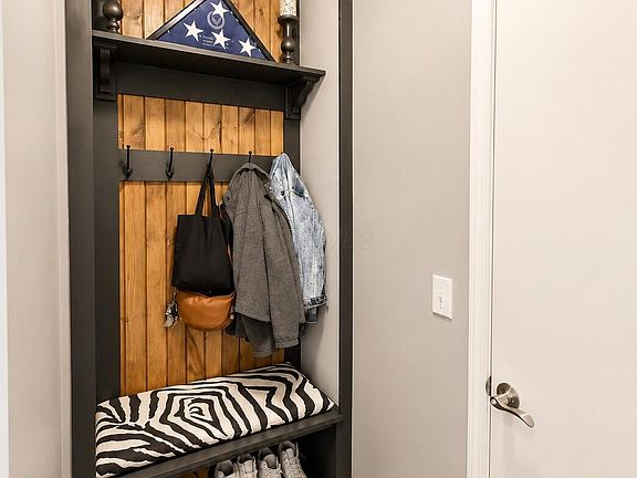 4th image of 6013 Lawthorn Dr #23