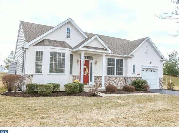 1003 Belmont Ln, Garnet Valley, PA 19060