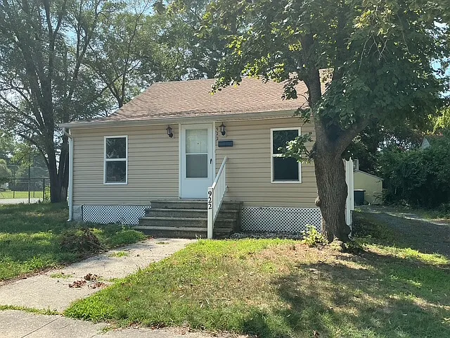 922 Johnson St — Photo 9
