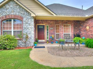 1104 N Scott Ave, Haskell, OK 74436