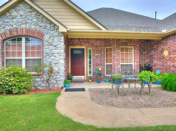 1104 N Scott Ave, Haskell, OK 74436