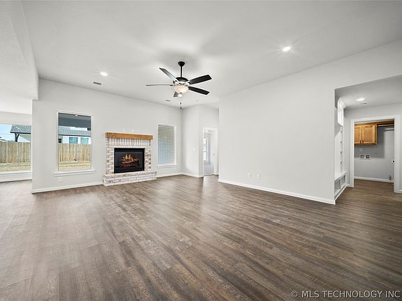 4th image of 4318 S 178th East Ave