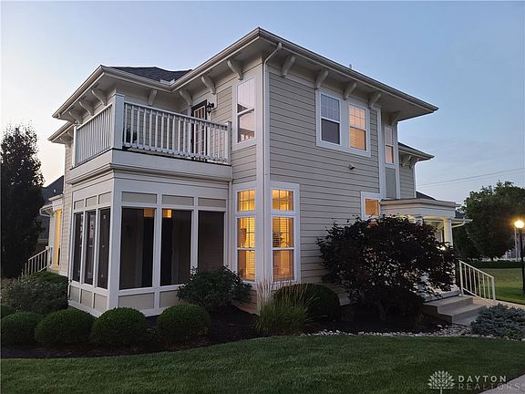 3rd image of 244 Pointe Oakwood Way