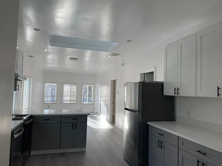 1711 Bridge Ave — Photo 5