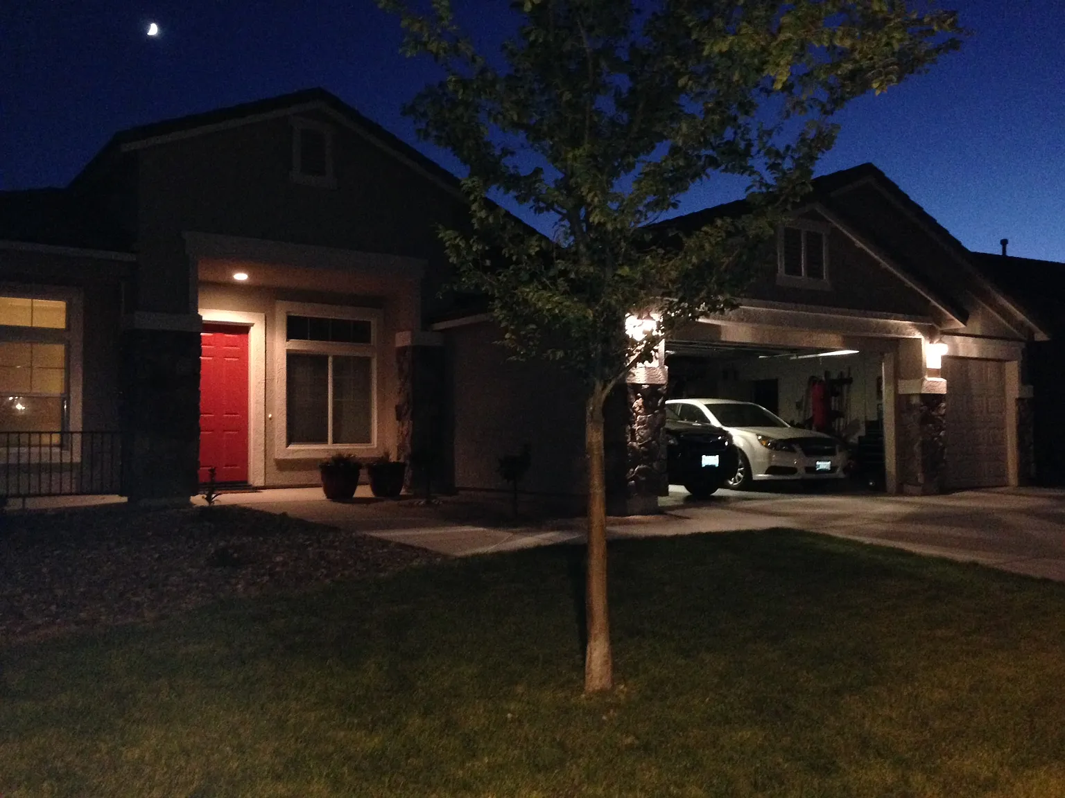 7313 Phoenix Dr photo 1