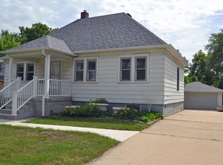 828 S 97th St, West Allis, WI 53214