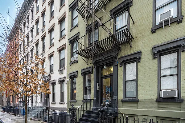 Rented by Brown Harris Stevens | media 6