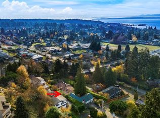 1112 Excelsior Pl, Edmonds, WA 98020