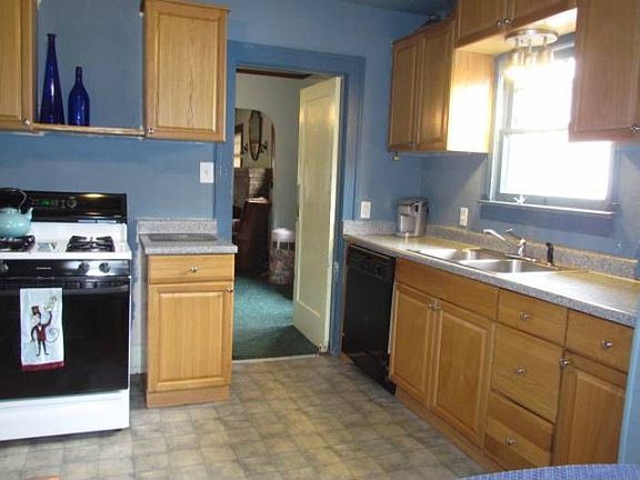 Bright Kitchen