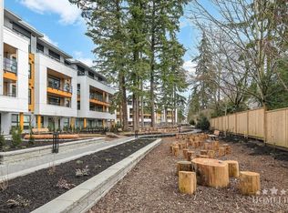 2620 152nd St #113, Surrey, BC V4P 1M8