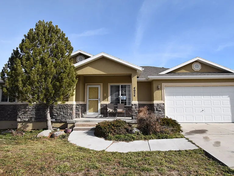 4024 S Mountain Moon Dr — Photo 1