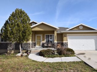 4024 S Mountain Moon Dr, Saratoga Springs, UT 84045