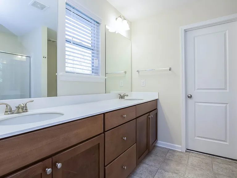 308 Darbys Run Ct — Photo 10