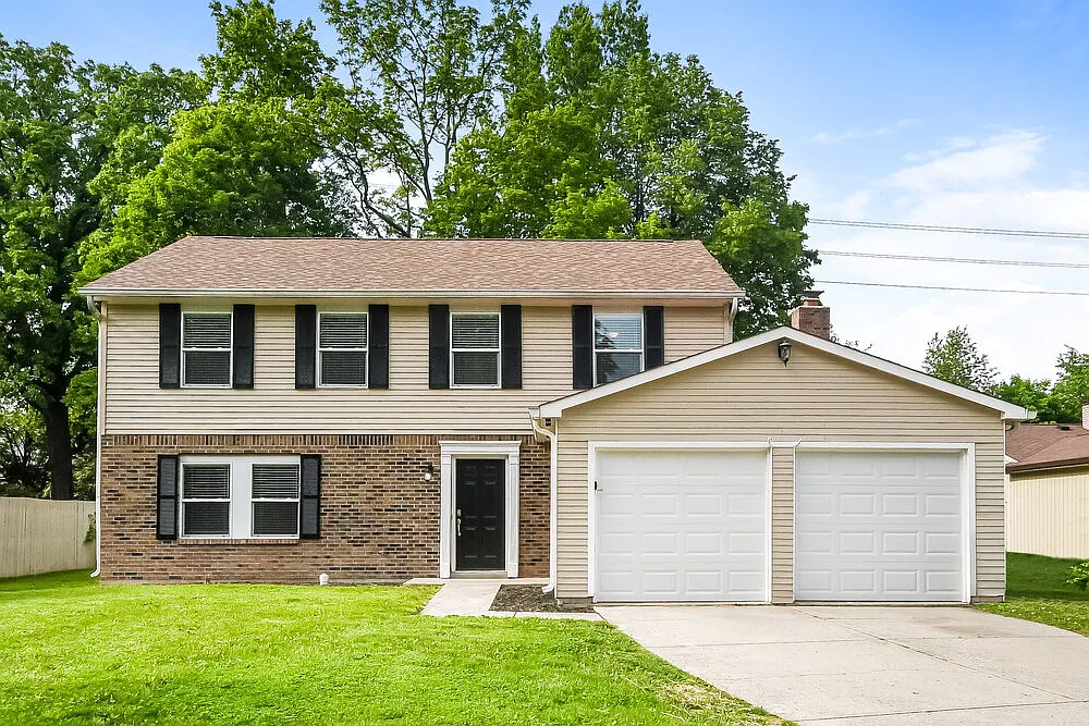 4 bed, 2.5 bath, 2116 sqft, $2,485 — Photo 1