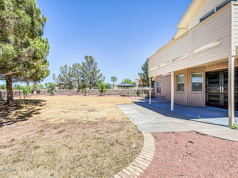 1229 Diamond Cove Pl — Photo 47
