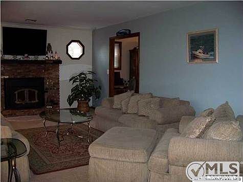 3rd image of 2204 Kilkare Pkwy