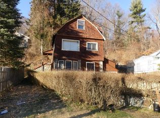 43 Barger St, Putnam Valley, NY 10579
