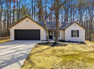 3050 Dove Chase Ct, Snellville, GA 30039