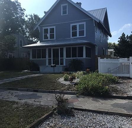 2nd image of 156 20th Ave SE
