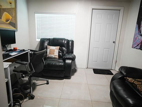 4th image of 2340 NW 99th Terrace