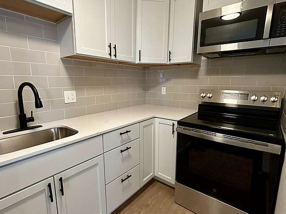 3rd image of 635 E Seneca Tpke #633