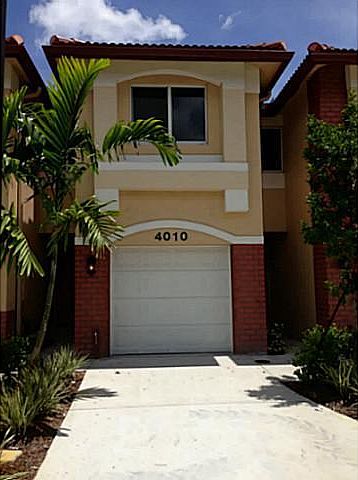 1st image of 4010 Oak Landing Dr