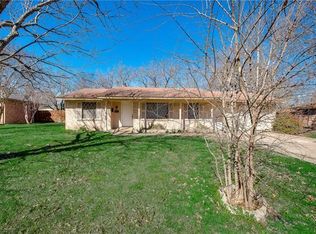 525 Terrace Dr, Desoto, TX 75115