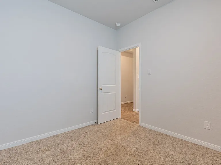 284 Ashley Loop — Photo 10