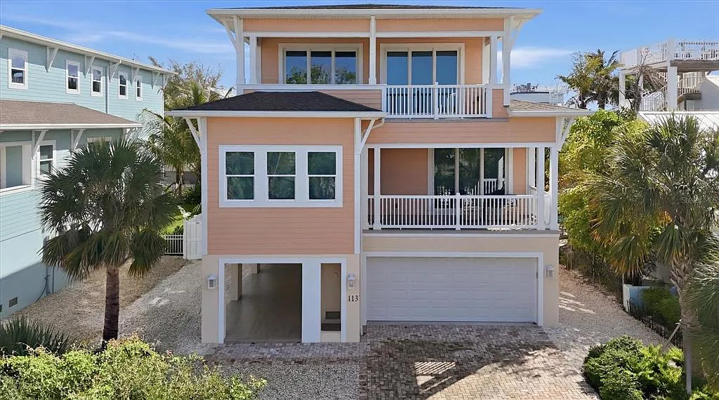 3 bed, 3.5 bath, 3054 sqft, $20,000 — Photo 2