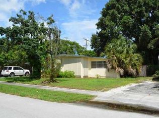 2300 NW 34th Ter, Lauderdale Lakes, FL 33311