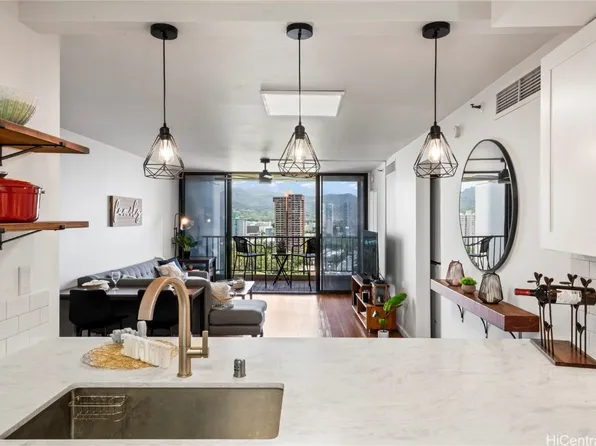 990 Ala Nanala St APT 20A, Honolulu, HI 96818