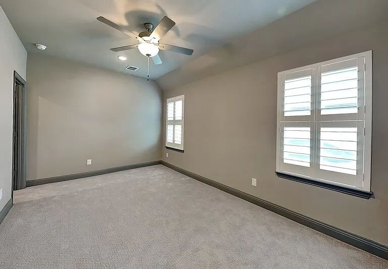 1930 Inwood Ln — Photo 13
