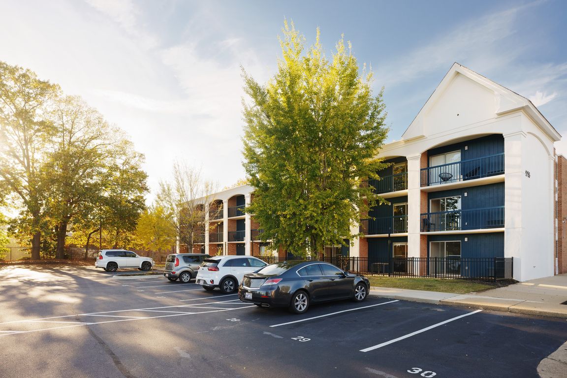 2715 Building (5)