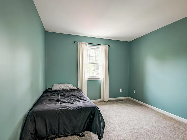 7112 Lake Cove Dr — Photo 37