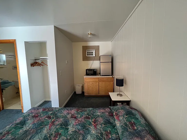 1901 2nd Ave #11 — Photo 2
