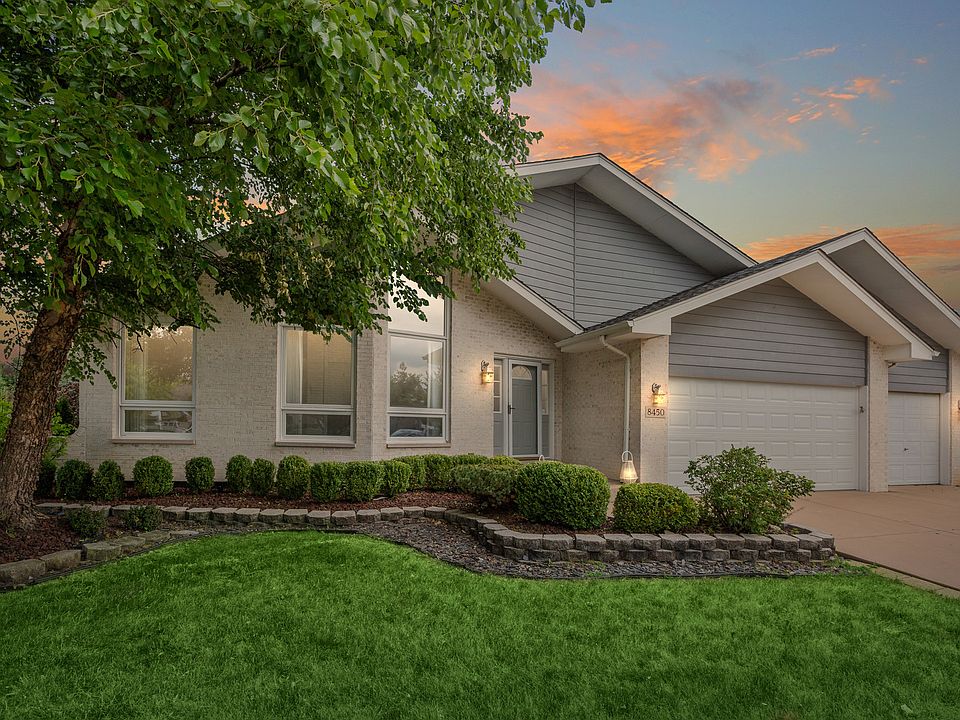 1st image of 8450 Meadows Edge Trl