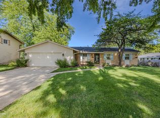517 N Rohlwing Rd, Palatine, IL 60074