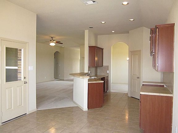 4th image of 3212 Queens Creek Ct