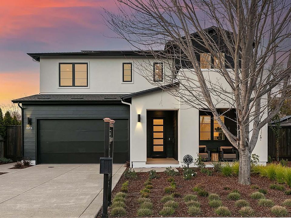 1st image of 1573 Camino Monde